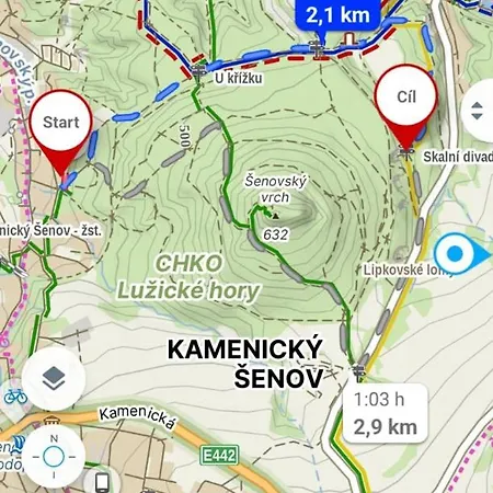 Tavba -gočár Až 27 Osob, 8 Apartmánů,8 Koupelen, 8 Kuchyní Na Kraji Lesa Prázdninový dům