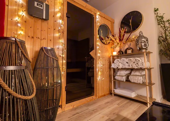 Feriehus Tavba -gocar Az 27 Osob, 8 Apartmanu,8 Koupelen, 8 Kuchyni Na Kraji Lesa Kamenicky Senov