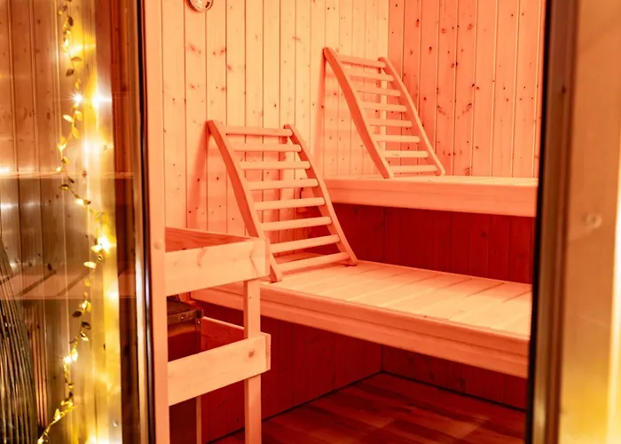 Feriehus Tavba -gocar Az 27 Osob, 8 Apartmanu,8 Koupelen, 8 Kuchyni Na Kraji Lesa Kamenicky Senov